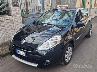 Usata Renault Clio IV Dynamique 75 CV (55 kW) 2012 Nero Utilitaria