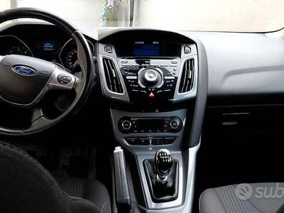 Usata Ford Focus 95 CV (69 kW) 2014 Blu Berlina