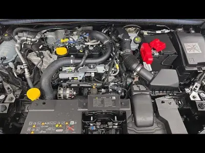 Usata Renault Captur Techno 90 CV (66 kW) 2025 Grigio scuro SUV