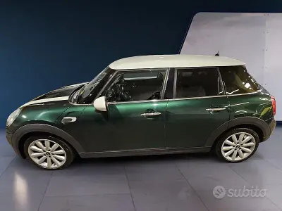 Usata Mini Cooper Clubman 2015 Verde Station wagon