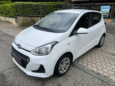 Używany Hyundai i10 Advanced 67 KM (49 kW) 2020 Biały Hatchback