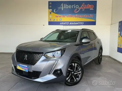 Usata Peugeot 2008 Allure 110 CV (80 kW) 2021 Grigio SUV