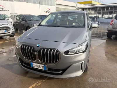 Usata BMW 218 Luxury Line 150 CV (110 kW) 2023 Grigio Station wagon