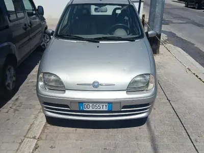 Usata Fiat 600 54 CV (39 kW) 2006 Grigio Utilitaria