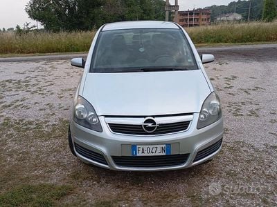 Occasion Opel Zafira 94 ch (69 kW) 2006 Gris Monospace