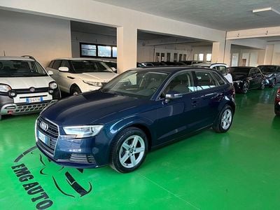 Usata Audi A3 Business 130 CV (95 kW) 2019 Blu Berlina