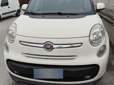 Begagnad Fiat 500 Living 105 HK (77 kW) 2016 Vit Minibuss