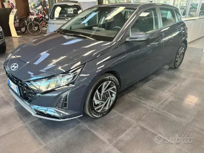 Usata Hyundai i20 101 CV (74 kW) 2024 Grigio Utilitaria