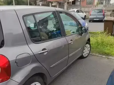 Usata Renault Modus 58 CV (42 kW) 2008 Grigio Monovolume