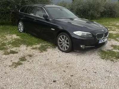 Usata BMW 530 235 CV (172 kW) 2011 Bluazzurro Station wagon