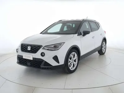 Usata Seat Arona FR 95 CV (69 kW) 2024 Bianco nevada nero midnight SUV