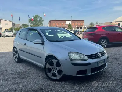 Usata VW Golf Comfortline 105 CV (77 kW) 2006 Grigio Coupé