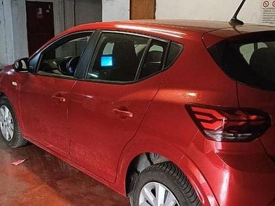 Usata Dacia Sandero Essentiel 101 CV (74 kW) 2021 Rosso Berlina