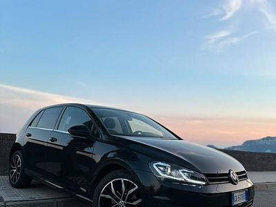 Käytetty VW Golf VII 105 HP (77 kW) 2015 Musta Sedan