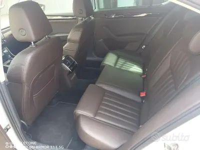 Usata Skoda Superb 190 CV (139 kW) 2017 Bianco Berlina