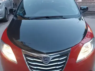 Usata Lancia Ypsilon S 69 CV (50 kW) 2011 Rosso Utilitaria