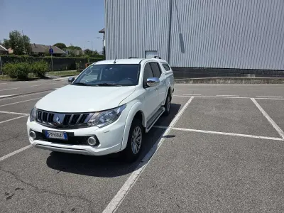 Usata Mitsubishi L200