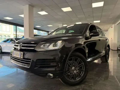 Usata VW Touareg Executive 239 CV (175 kW) 2011 Nero SUV