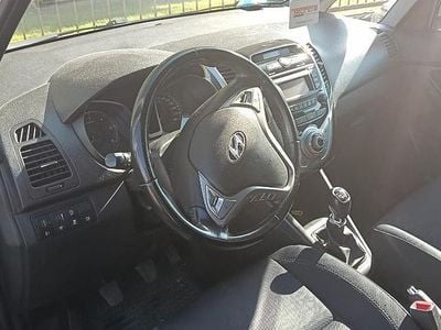 Usata Hyundai ix20 90 CV (66 kW) 2015 Bianco Utilitaria