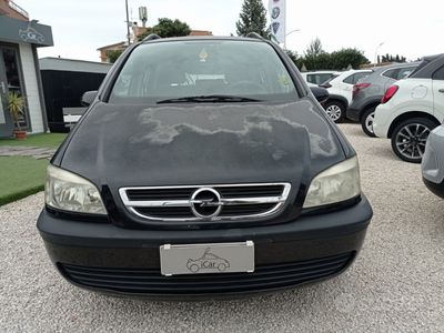 usata Opel Zafira 7 posti