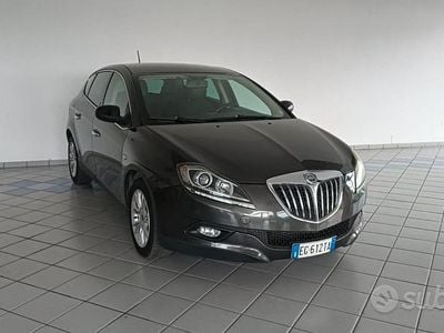 Usata Lancia Delta 120 CV (88 kW) 2011 Grigio Utilitaria