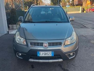 Usata Fiat Sedici Dynamic 119 CV (87 kW) 2011 Argento SUV