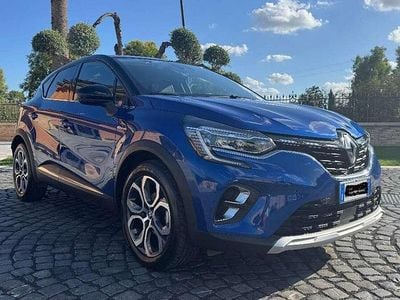 Usata Renault Captur Techno 101 CV (74 kW) 2023 Blu/azzurro SUV