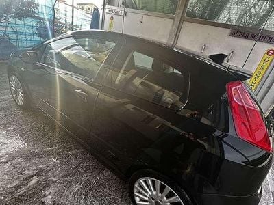 Nero Usata 2007 Fiat Grande Punto Sport Utilitaria | 3300 € (Buon prezzo)
