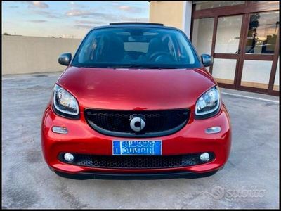 Usata Smart ForFour 90 CV (66 kW) 2016 Rosso Utilitaria