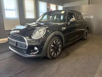 Usata Mini ONE 102 CV (75 kW) 2016 Nero Utilitaria