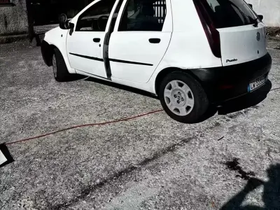 Usata Fiat Punto 69 CV (50 kW) 2005 Bianco Utilitaria