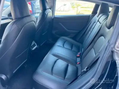 Usata Tesla Model 3 100 kW (136 CV) 2020 Nero Berlina