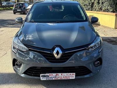 Usata Renault Clio V Intens 100 CV (73 kW) 2020 Grigio Berlina