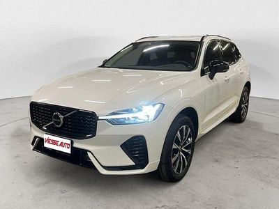 Usata Volvo XC60 184 CV (135 kW) 2024 Bianco pastello SUV