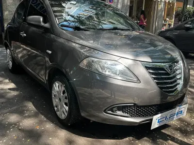 Usata Lancia Ypsilon S 69 CV (50 kW) 2016 Grigio Utilitaria