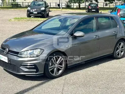 Usata VW Golf VII Trendline 116 CV (85 kW) 2019 Grigio Utilitaria
