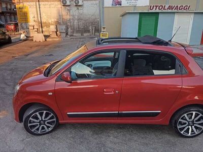 Usata Renault Twingo Intens 69 CV (50 kW) 2017 Rosso Utilitaria