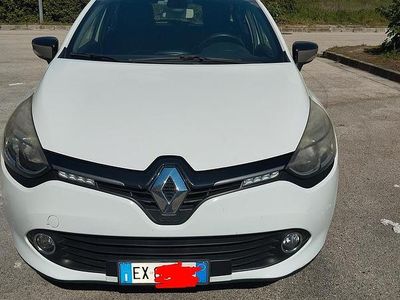 Usata Renault Clio GrandTour 75 CV (55 kW) 2015 Bianco Station wagon