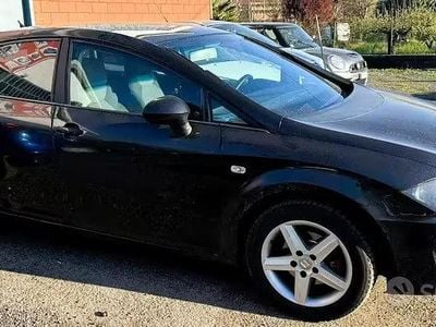 Usata Seat Leon Style 102 CV (75 kW) 2010 Nero Utilitaria