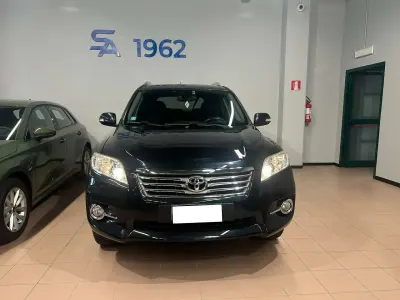 Usata Toyota RAV4 150 CV (110 kW) 2011 Blu/azzurro SUV