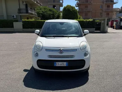 Usata Fiat 500L Lounge 105 CV (77 kW) 2014 Bianco Monovolume