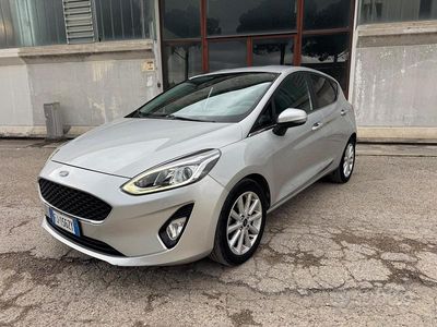 Usata Ford Fiesta Vignale 85 CV (62 kW) 2017 Grigio Berlina