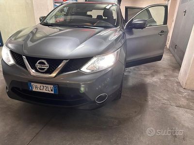 Usata Nissan Qashqai 115 CV (84 kW) 2017 Grigio SUV
