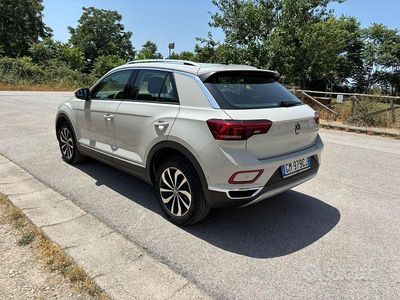 Usata VW T-Roc Style 150 CV (110 kW) 2023 Grigio SUV