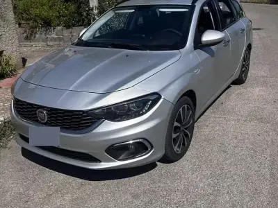 Usata Fiat Tipo 120 CV (88 kW) 2018 Grigio Station wagon