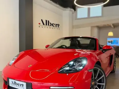 Usata Porsche 718 Boxster 300 CV (220 kW) 2018 Rosso Cabrio