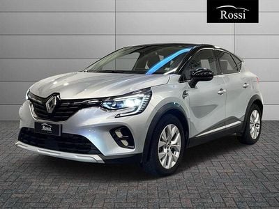 Usata Renault Captur Intens 92 CV (67 kW) 2021 Grigio chiaro metallizzato SUV