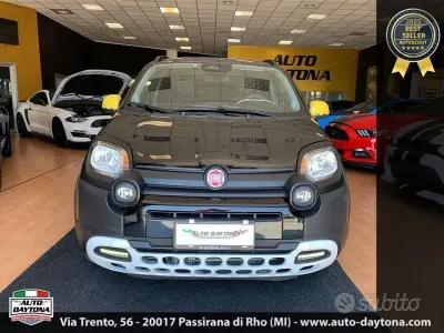 Usata Fiat Panda Cross Cross 69 CV (50 kW) 2025 Nero Utilitaria