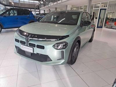 Nuova Lancia Ypsilon 101 CV (74 kW) 2026 Vernice verde giada Utilitaria