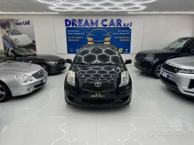 Usata Toyota Yaris 69 CV (50 kW) 2008 Nero Utilitaria